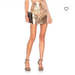 Metallic skirt in rose gold